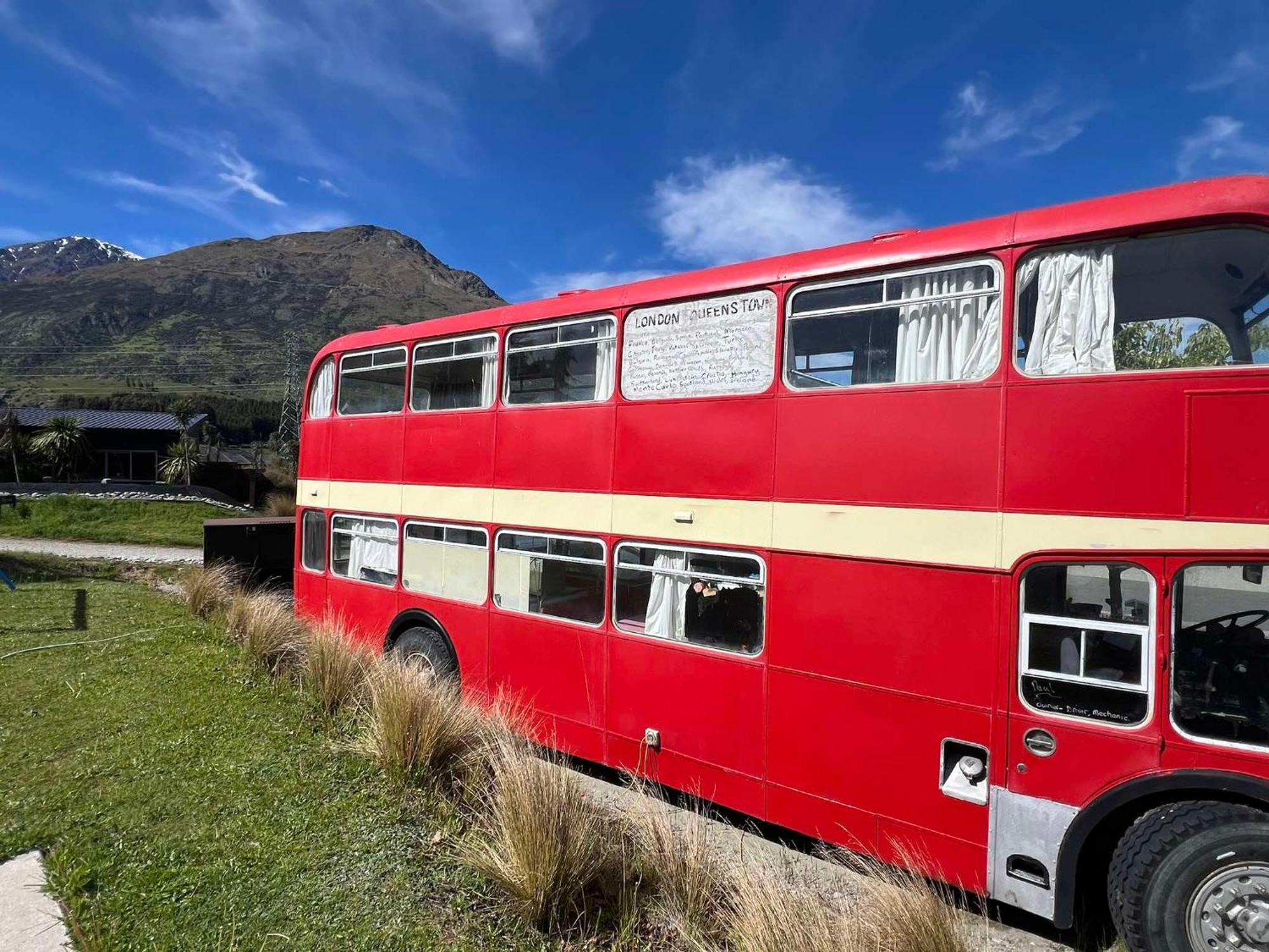 Decker Daze Queenstown Buitenkant foto